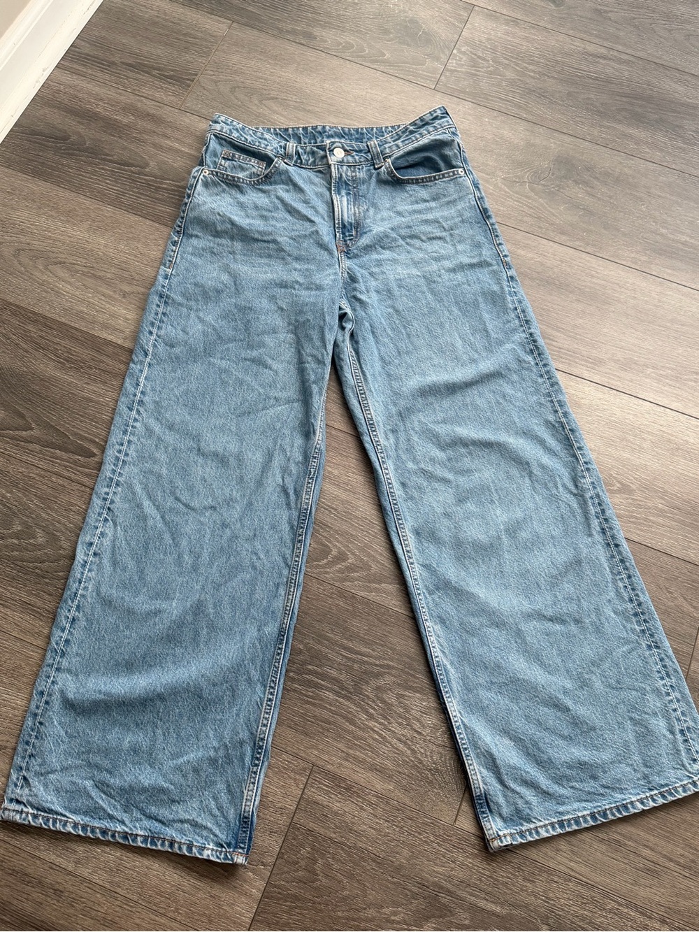 H&M Light Blue Wide-Leg Jeans